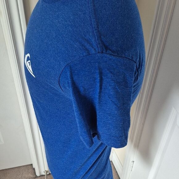 Quiksilver Men's Heathered Blue Tee - Picture 7 of 16